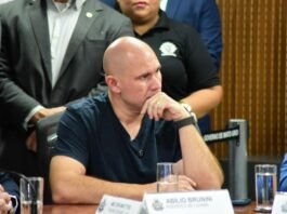 Abilio eleva o tom durante ato e diz se ‘lixar’ para 35% dos cuiabanos de esquerda