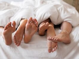 Casal é condenado por divulgar vídeo íntimo de amiga durante ménage