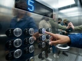 Elevador com 9 pessoas despenca do 5º andar em Cuiabá; três pessoas ficam em estado de choque