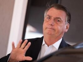PF faz busca por armas na casa de Bolsonaro a mando de Moraes