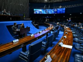 PEC do fim da escala 6×1 entra no terceiro dia de discussão no plenário do Senado