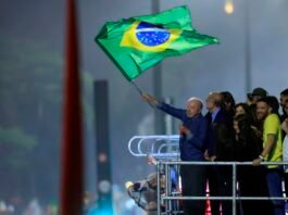 Líderes mundiais celebram reeleição de Lula: ‘Democracia venceu no Brasil’