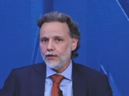 Lulinha entregou sigilos a Mendonça e pode prestar depoimento, diz advogado