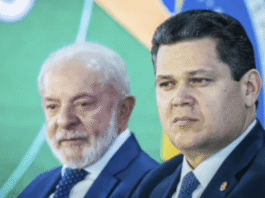 Alcolumbre faz aceno a Lula e analisa 6×1 logo após 1º turno